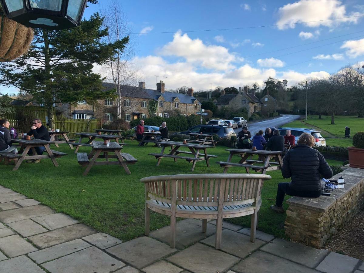 The Norman Knight Whichford Hotel Long Compton Bagian luar foto